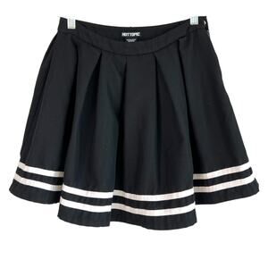 Hot Topic‎ Womens Pleated Skirt Black White Size Small Goth E-Girl Alternative